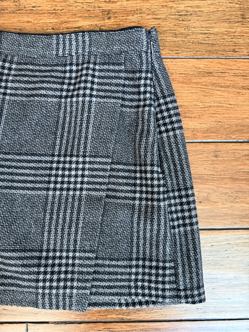 Abercrombie & Fitch Y2K Plaid Mini Skirt Wool Blend Black Gray Cream Woman’s M - Picture 4 of 9